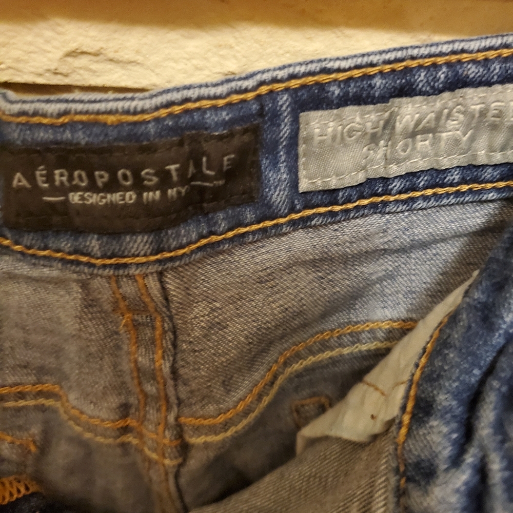 Aero Shorts - Picture 5 of 6